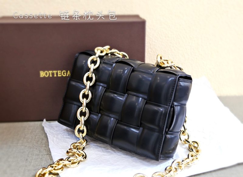 Réplique du sac Bottega Veneta