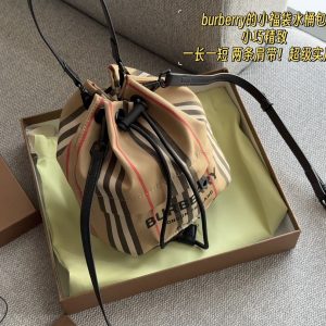 Réplique du sac Burberry