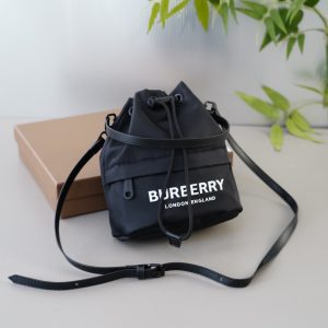 Réplique du sac Burberry