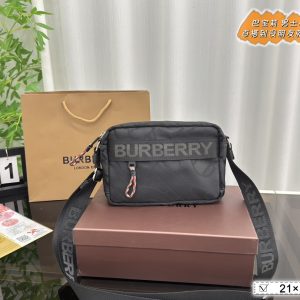 Replica della borsa Burberry