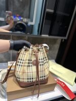 Réplique du sac Burberry