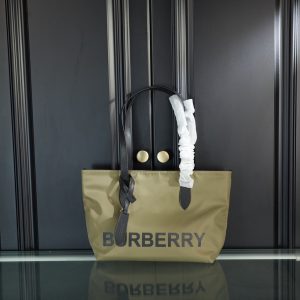 Réplique du sac Burberry