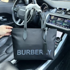 Réplique du sac Burberry