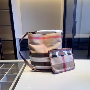 Réplique du sac Burberry