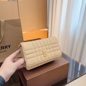 Réplique du sac Burberry