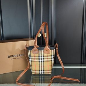 Replik Burberry Tasche