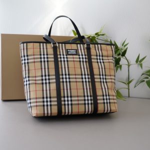 Replik Burberry Tasche