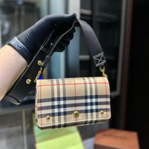 Replica della borsa Burberry