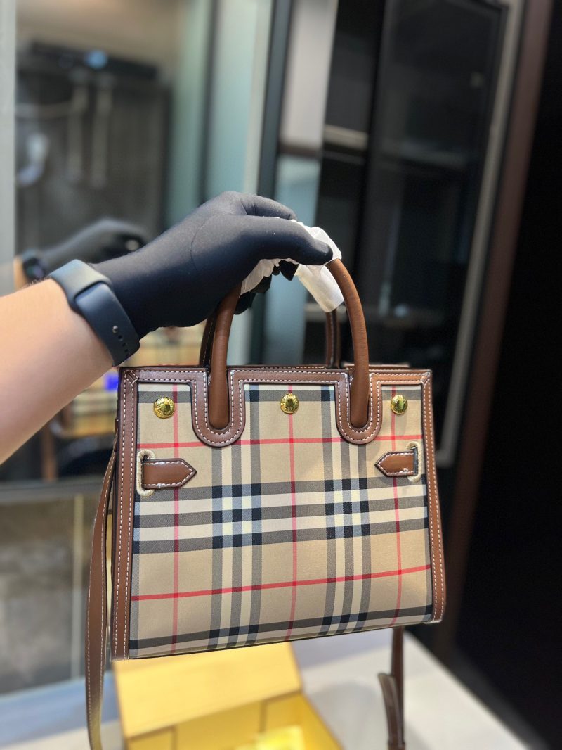 Replik Burberry Tasche