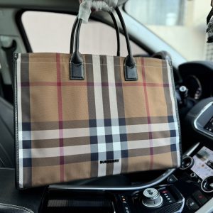 Réplique du sac Burberry