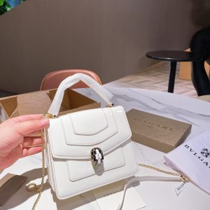 Replica della borsa Bvlgari