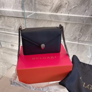 Réplique du sac Bvlgari