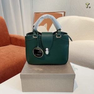 Réplique du sac Bvlgari