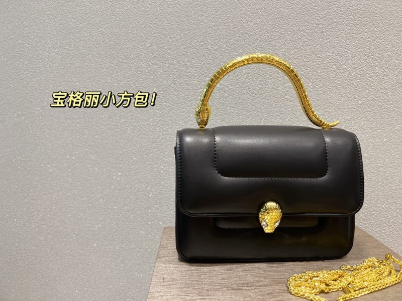 Replica della borsa Bvlgari