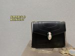 Replica della borsa Bvlgari