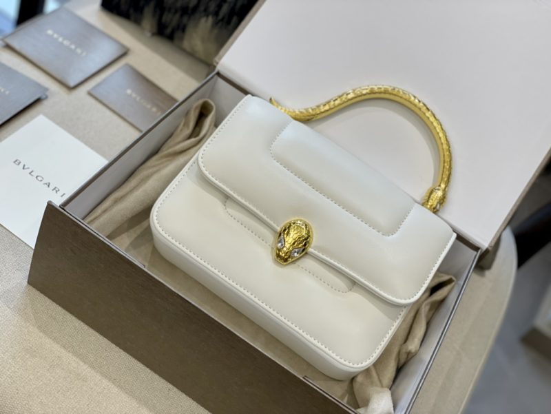 Replica della borsa Bvlgari