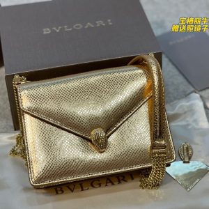 Replica della borsa Bvlgari