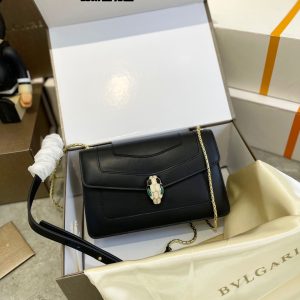 Réplique du sac Bvlgari