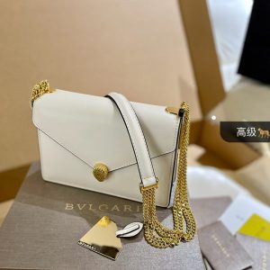 Replica della borsa Bvlgari