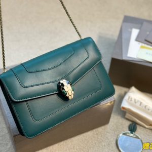 Réplique du sac Bvlgari