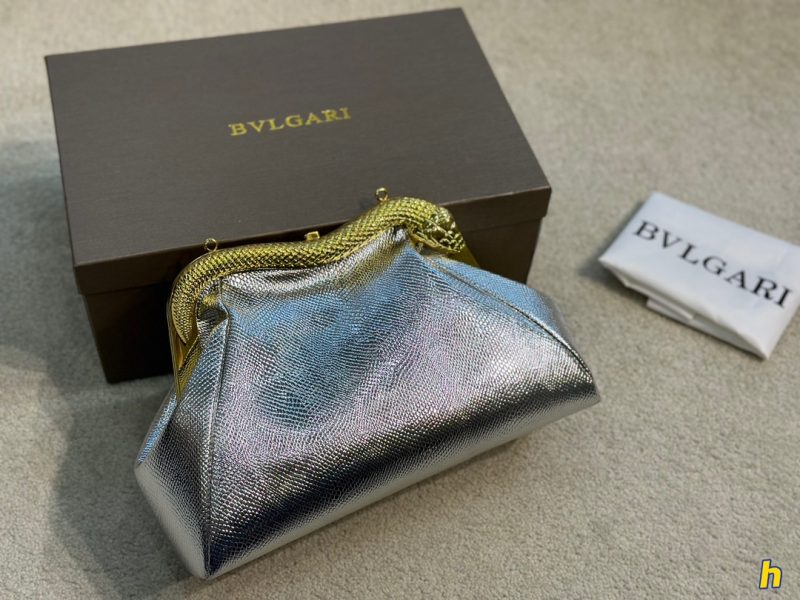 Replica della borsa Bvlgari