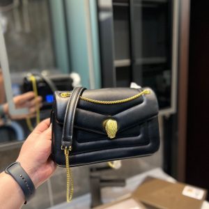 Replica della borsa Bvlgari