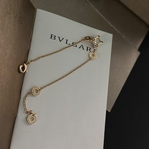 Réplique du sac Bvlgari