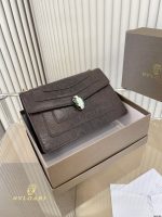 Replica della borsa Bvlgari