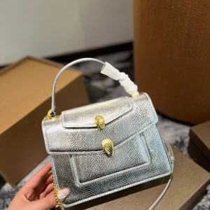 Réplique du sac Bvlgari