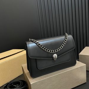 Réplique du sac Bvlgari