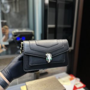 Replica della borsa Bvlgari