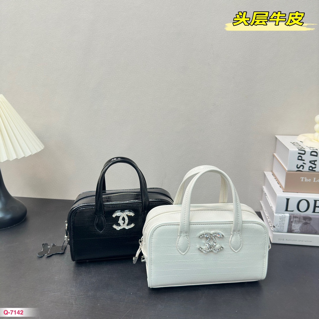 Chanel handheld tote bag