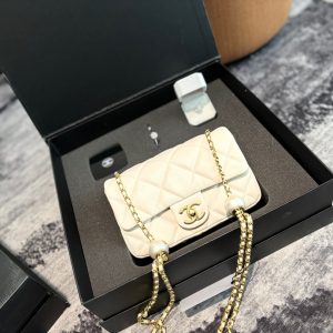 Comes with folding box Chanel value set Chanel pearl bag➕makeup mirror➕coin purse Size: 20 14