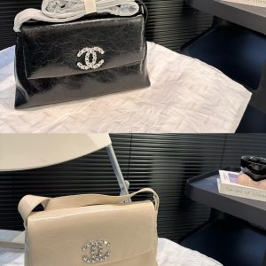 Chanel pure leather bag