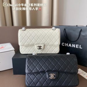 Chanel calfskin  cf series rhombus bag Chanel#Exquisite goddess recommends it. Beauty and practicality coexist. It has become very popular in recent years. Xiaoxiang's model is super versatile