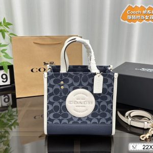 COACH*er Camelia