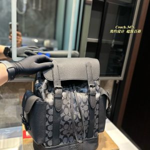 Sac cabas Coach Ss21 Field. Cuir original. Quelle est cette couleur magique ? Il n'a aucune résistance. Il peut être porté sur une épaule. Il a une très grande capacité. Il est résistant à l'usure et aux taches. L'armoire à briques est un pour un. Il peut être utilisé comme sac à main pour les voyages de courte durée. Il est livré avec la large bandoulière d'origine et la double pochette Coach-Chi d'origine de qualité supérieure. Vérifier la qualité des produits. Taille 22 20cm