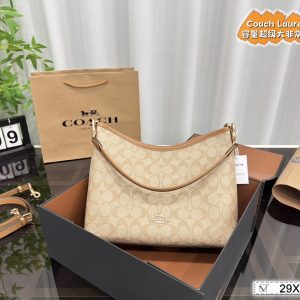 Coach Ss23 Dem 30 tote shopping bag. Original leather. What kind of magical color is this It has no resistance. It can be carried on one shoulder. It has a super large capacity. It is wear-resistant and stain-resistant. The brick cabinet is one to one. It can be used as a mommy bag for short-distance travel. It comes with the original wide shoulder strap and the original top-quality Coach-Chi original double pocket. Check the quality of goods.