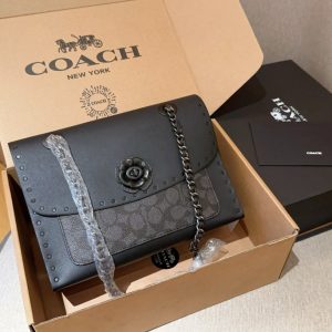 "Lo stile della borsa da viaggio "COACH