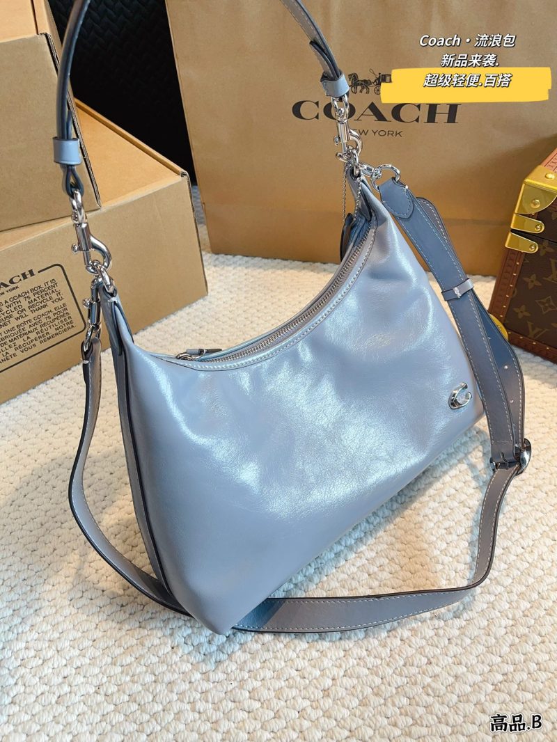 COACH Houston pilot handbag