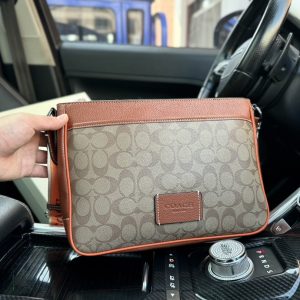 Productos de alta gama "Coach" bolsa de mensajero 's bronceado especificaciones: 30x22x6cm con caja de regalo