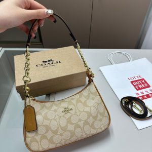 Coach Crescent Underarm Bag