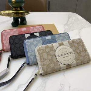 's latest women's wallet