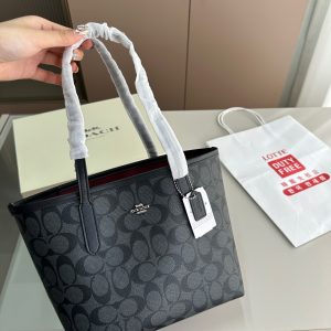 Coach city tote bag