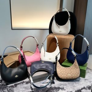 COACH neues Produkt! Bailey Hobo Moon Tasche