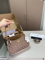 Borsa sottobraccio Coach Crescent