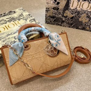 Dior raffia horizontal Princess Diana bag