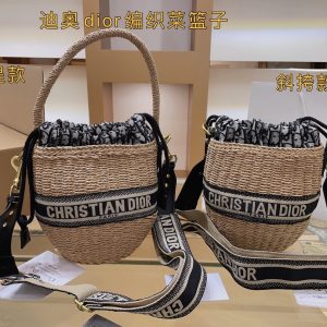 dior dior straw bucket