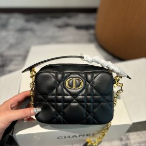 Dior camera bag pearl chain