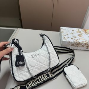 Dior baguette35